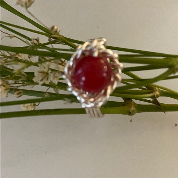 Red Jade silver plated wire wrapped ring. - Picture 6 of 6